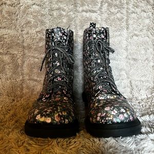 Size 7 floral combat boots
